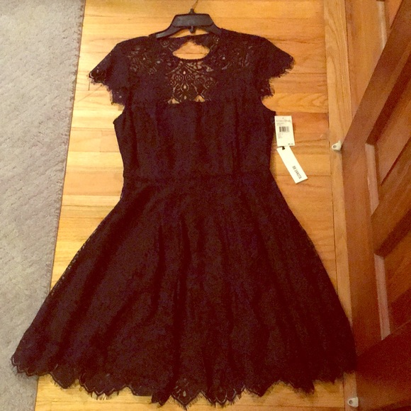 jayce lace sheath cocktail dress